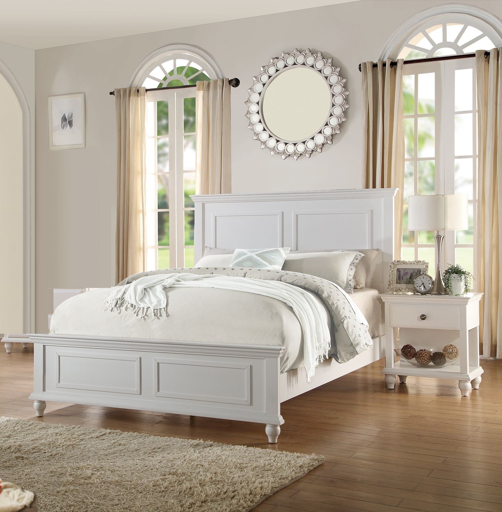 White California King Size Bed Set with 2x Nightstands Panel Headboard Footboard Classic Furniture in Rubberwood and Plywood